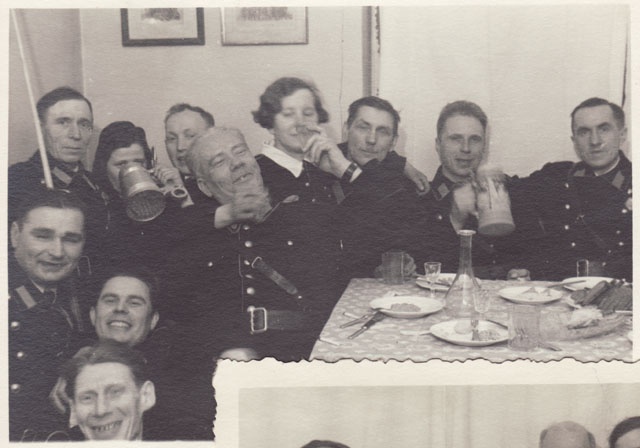 Tuletõrjujad peolauas