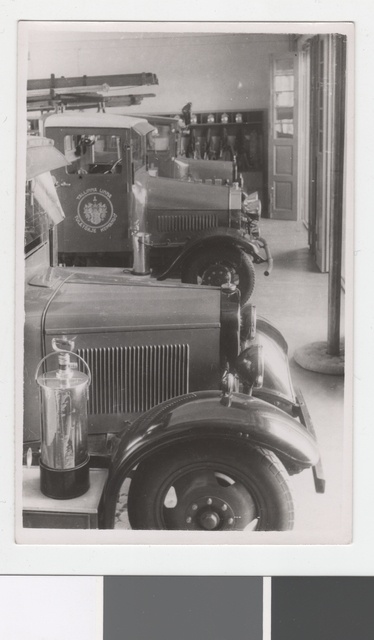 Tallinna Kutselise Tuletõrje II komando garaaži sisevaade.