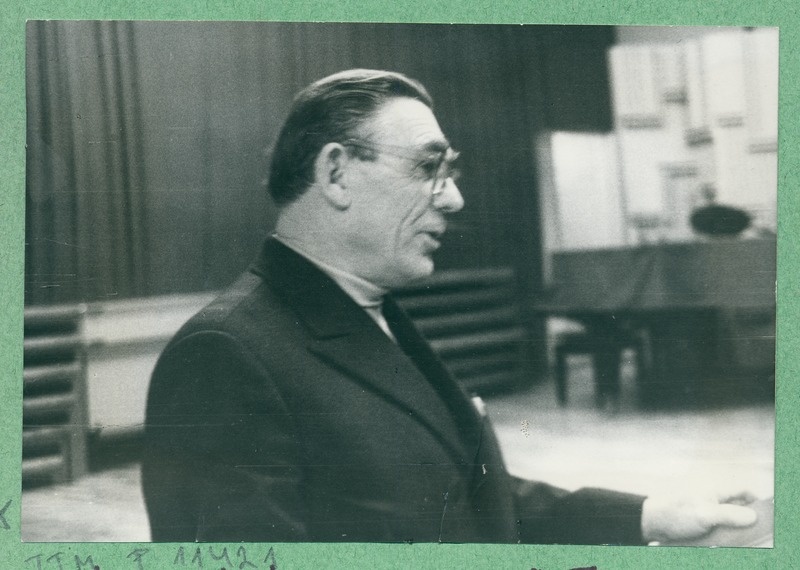 Tallinna TÜ veteranide klubi aastaaruande-valimiskoosolekul esineb klubi juhatuse esimees J.Tepner