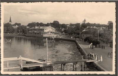 Photo. View from the yacht club bridge to the Great Promenade. U. 1930. The album of the City Government.  duplicate photo