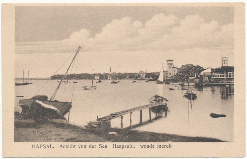 Postcard. Haapsalu. View from the back chain to the promenade. Located in the album Hm 7955.