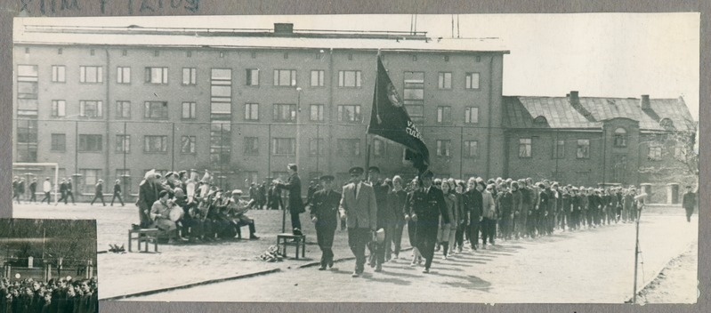 Tallinna koolinoorte tuletõrjevõistluse avadefilee.