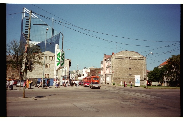 The crossroads between Tartu highway and Pronksi Street in Tallinn