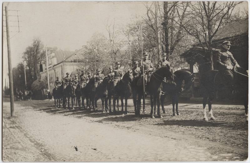 Postcard, Viljandi, Tallinn St., Colonel of Military Personnel