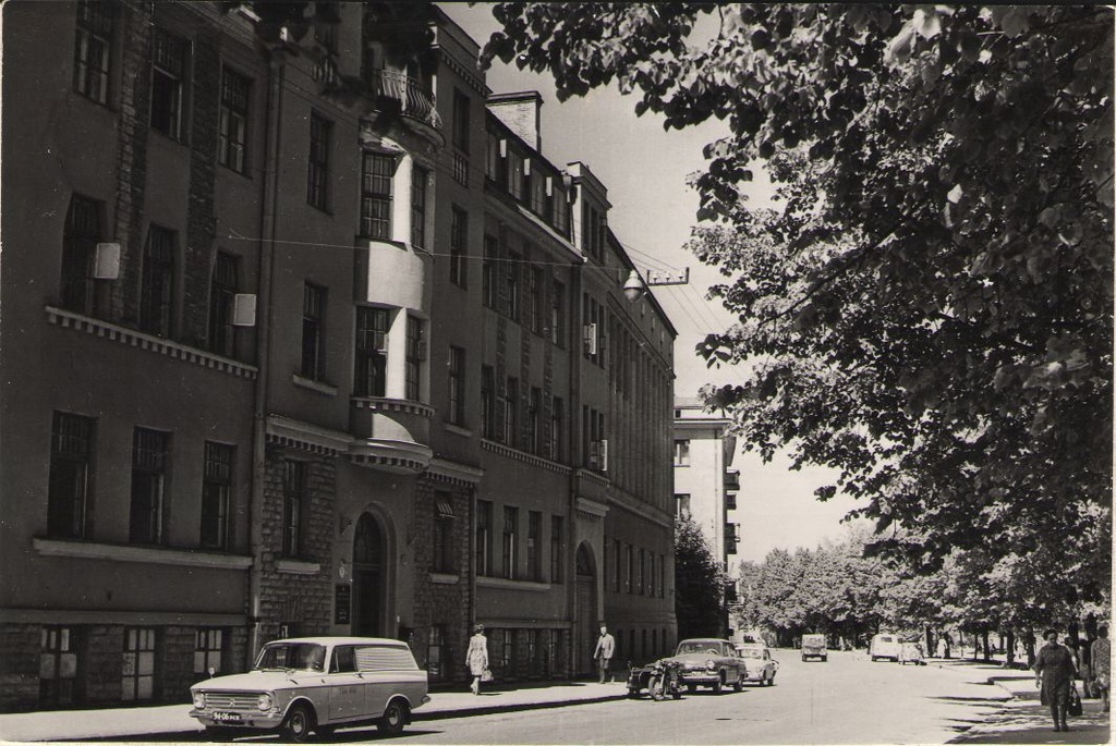 Photo. Fr. R. Kreutzwald Street in Tallinn.