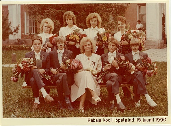 grupifoto, Kabala kooli lõpetajad  1990.a.