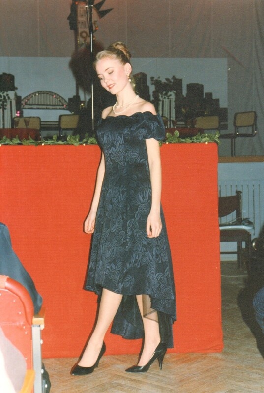 värvifoto Türi linna missivalimised 1995