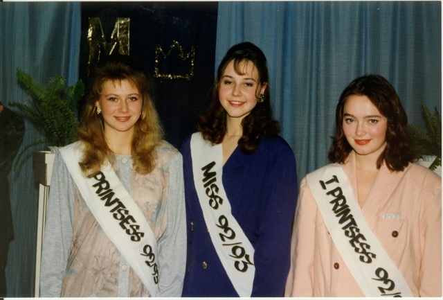 värvifoto Türi 1.Keskkooli missivalimised 1992