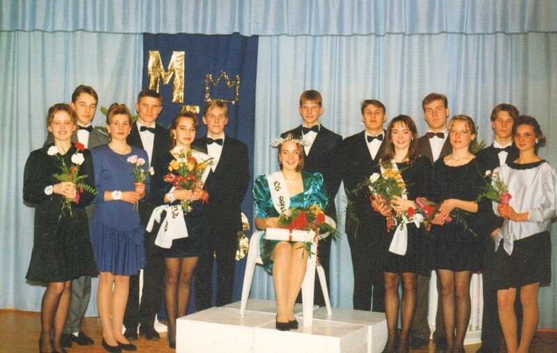 värvifoto Türi 1.Keskkooli missivalimised 1993