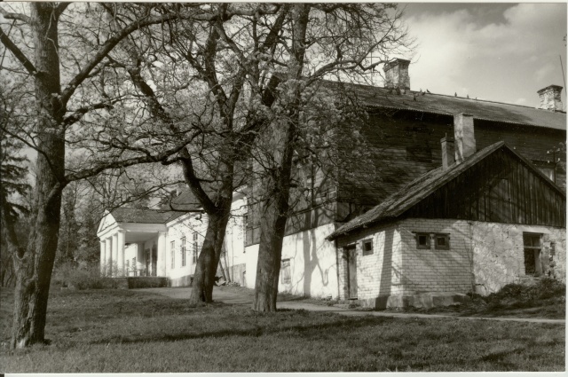 foto Käravete mõisahoone 1986