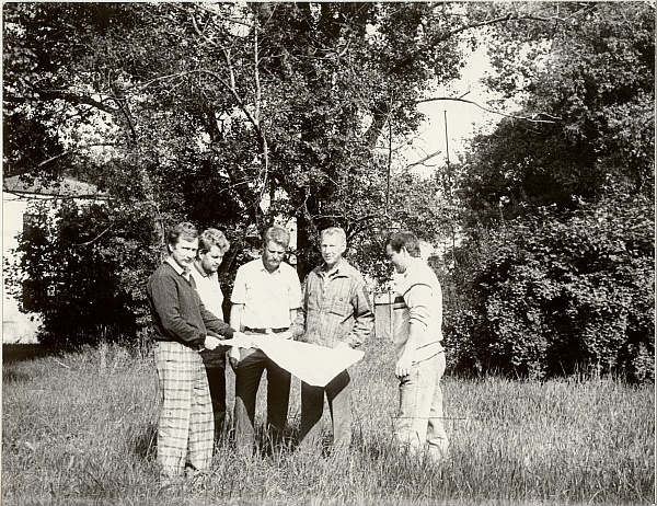 foto, Järvamaa ökoloogiakeskuse ehituse alustamine Türil 1991