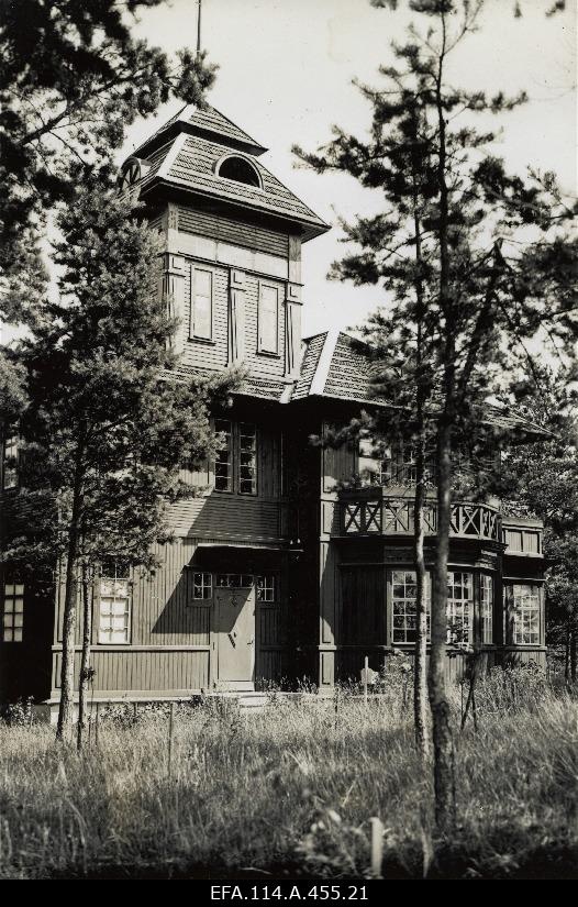 Sõjaväele kuuluv hoone [klubi].