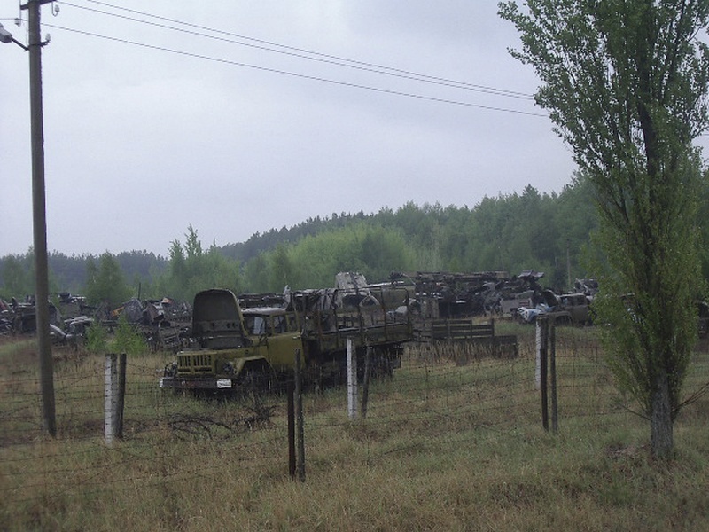 Taas Tšornobili piirkonnas, mahajäänud masinapark