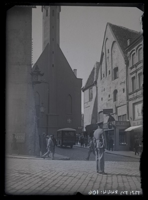 Tallinn. Vaade Vanalt turult Raekojale  duplicate photo