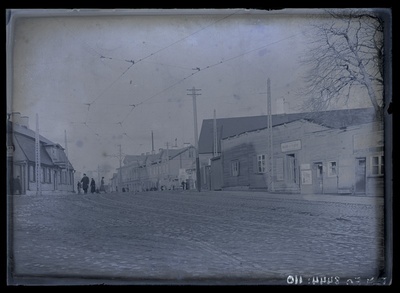 Tallinn. Pärnu mnt Tõnismäel  similar photo