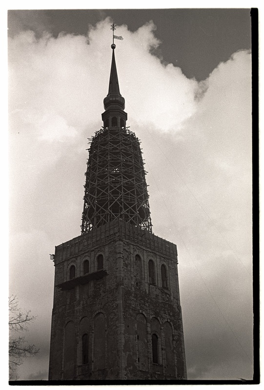 Niguliste kiriku torn ja torni kiiver