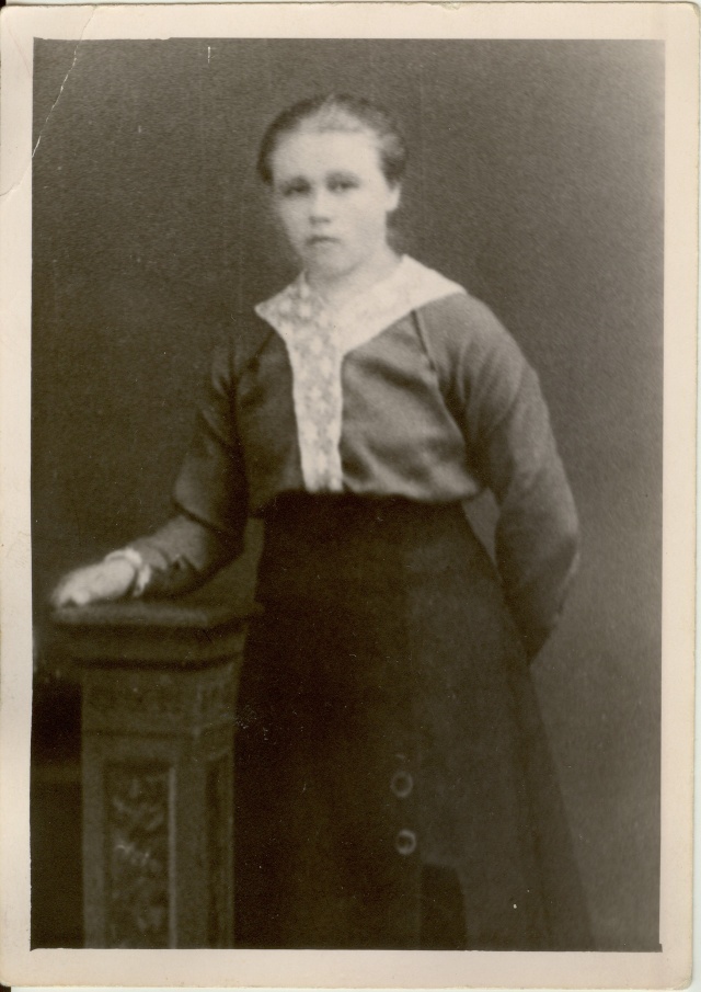 foto Anette Mäematt Tohvelmann 1916
