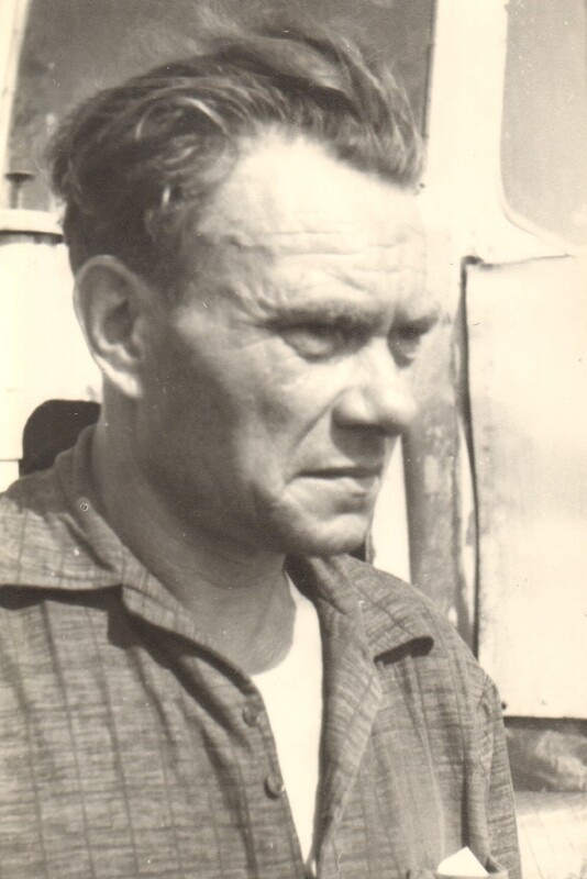 foto, Paide rajoonis Kihme külas leitud keskaegne aarde leidja Aksel Tepp 1972.a.