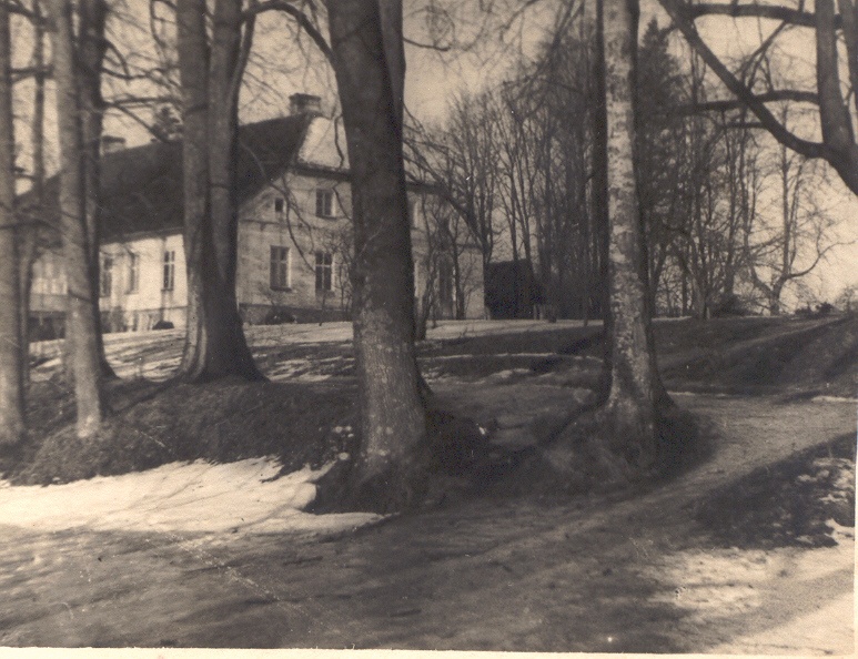 Photo. Support building at Räpina Secondary School.