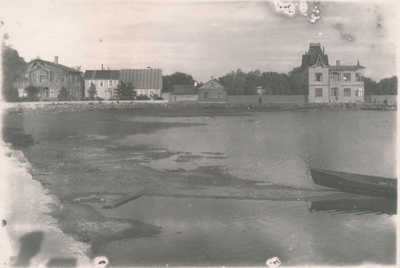 Photo. Evening Kallas Haapsalu. View yourself. Prof. Doeppi's houses. By "Kamirina". Photo ca 1900.  duplicate photo