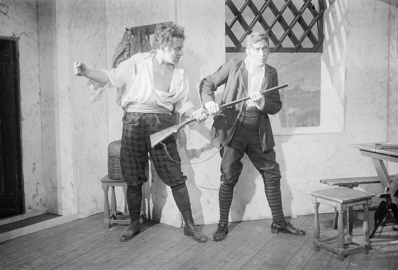 Väär armastus, Estonia, 1929