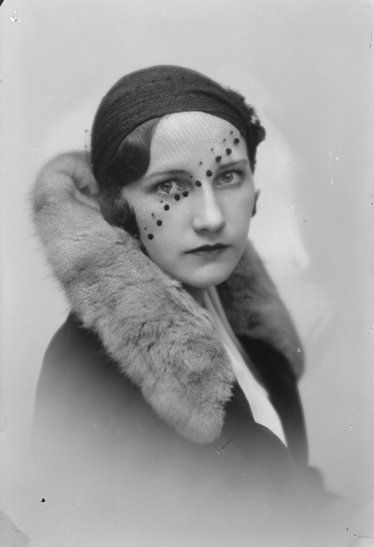 Wally Olbrei-Kuurman, portree, 1931