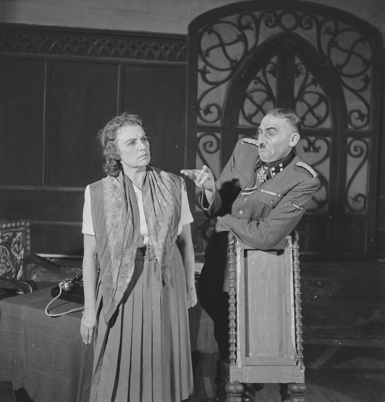 Vabaduse laulik, Teater Estonia, 1950, osades: Arm – Elsa Maasik, Mühlhausen – August Sepp