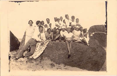 Estonia teatri näitlejad Aegnal, 1931. a suvel  duplicate photo