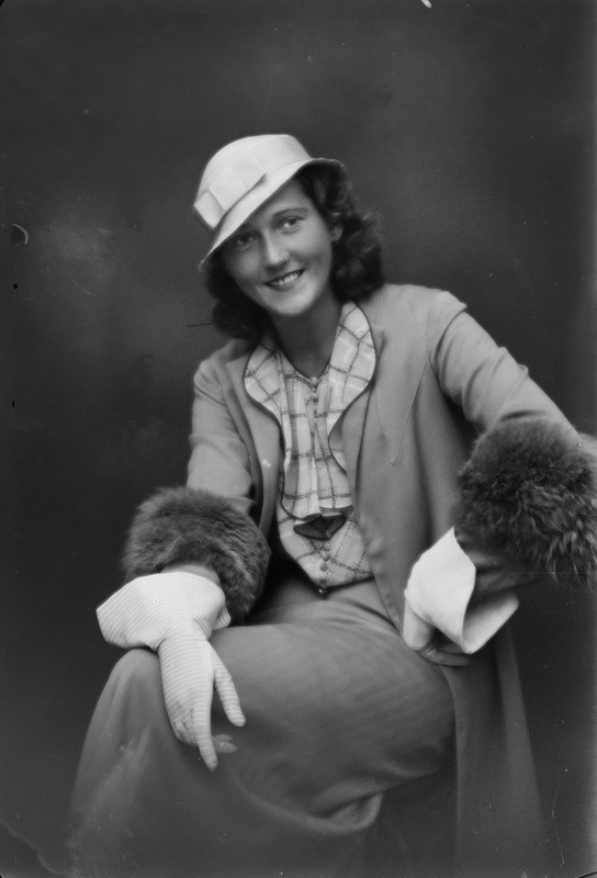 Milvi Laid, eraelus, 1933