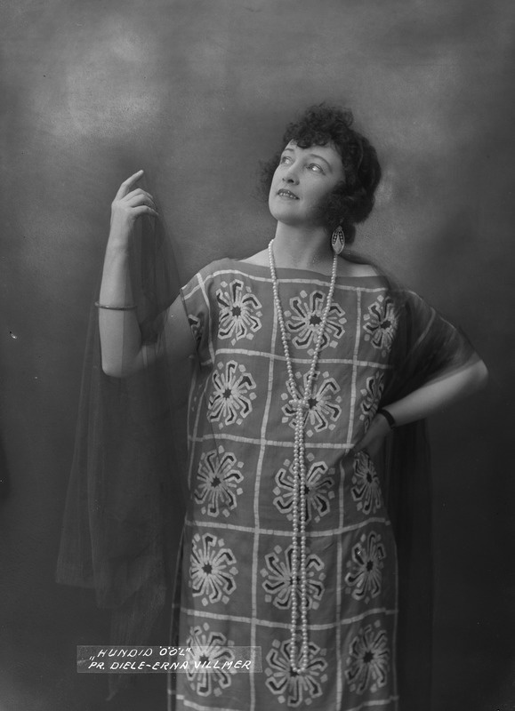 Foto, negatiiv, Erna Villmer, Jeanette Diele osas, T. Rittner, Hundid ööl, Estonia, 1924