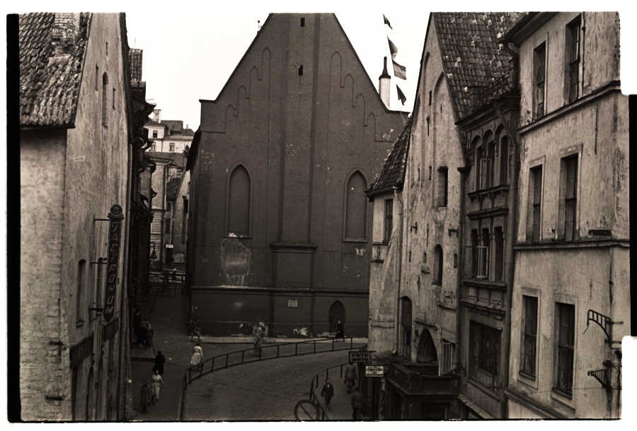 View on the neck of the Old Market and the Raekoja