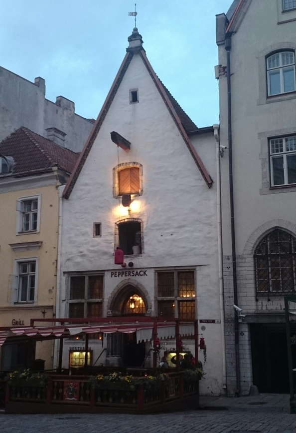 Tallinn, Vana turg 6, fassaad. rephoto