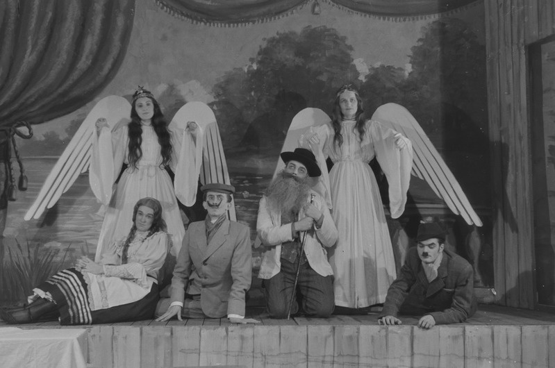 Kosjasõit, Teater Estonia, 1947, pildil: stseen etendusest