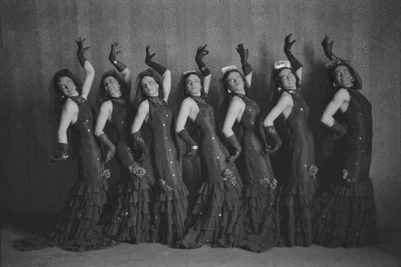 Kõrvelaul, Teater Estonia, 1946, pildil: Hispaania tants