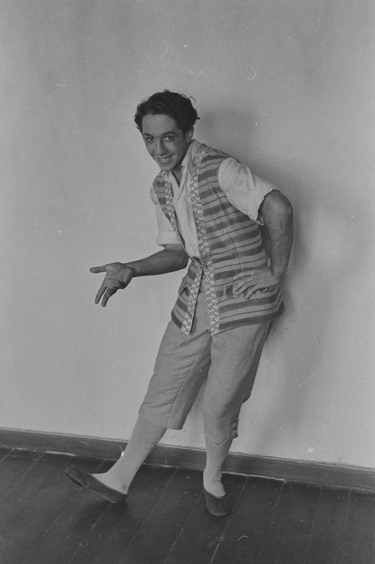 Ebapeig, Teater Estonia, 1954, osades: Truffaldino – David Šur