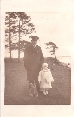 Peeter Mei tütrega, sügis 1931  duplicate photo