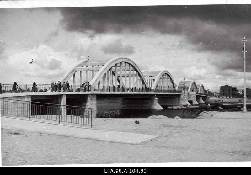 Uussild üle Pärnu jõe.