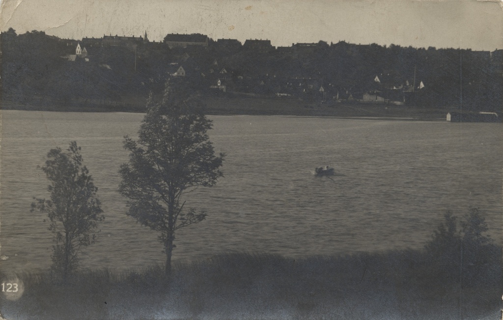 [lake of Viljandi]