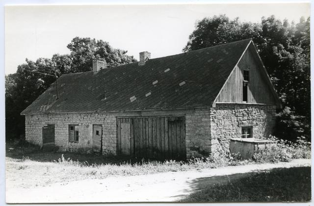 Uuemõisa mõisa kõrvalhoone