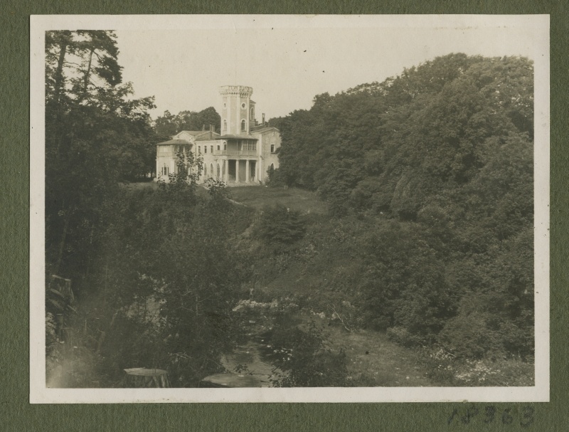 Keila-joa Manor.