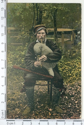 Torupillimängija  duplicate photo