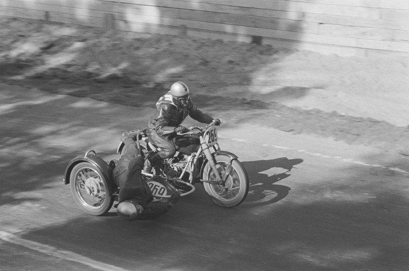 Mootorrataste ringrajasõidu meistrivõistlused 1949