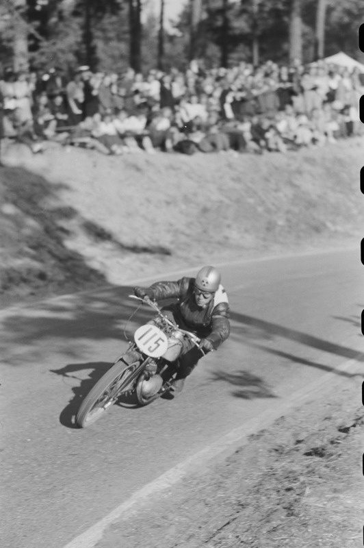 Mootorrataste ringrajasõidu meistrivõistlused 1949