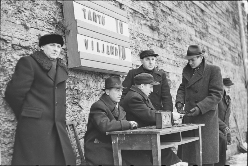 Jäähokimäng Tartu-Viljandi 1948