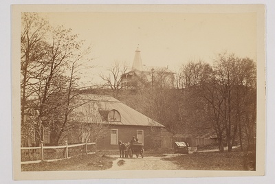 Tallinn. Vaade Kadriorust Peetri maja juurest Weitzenbergi tänava lõpule Põhja (Valgele) majakale  duplicate photo