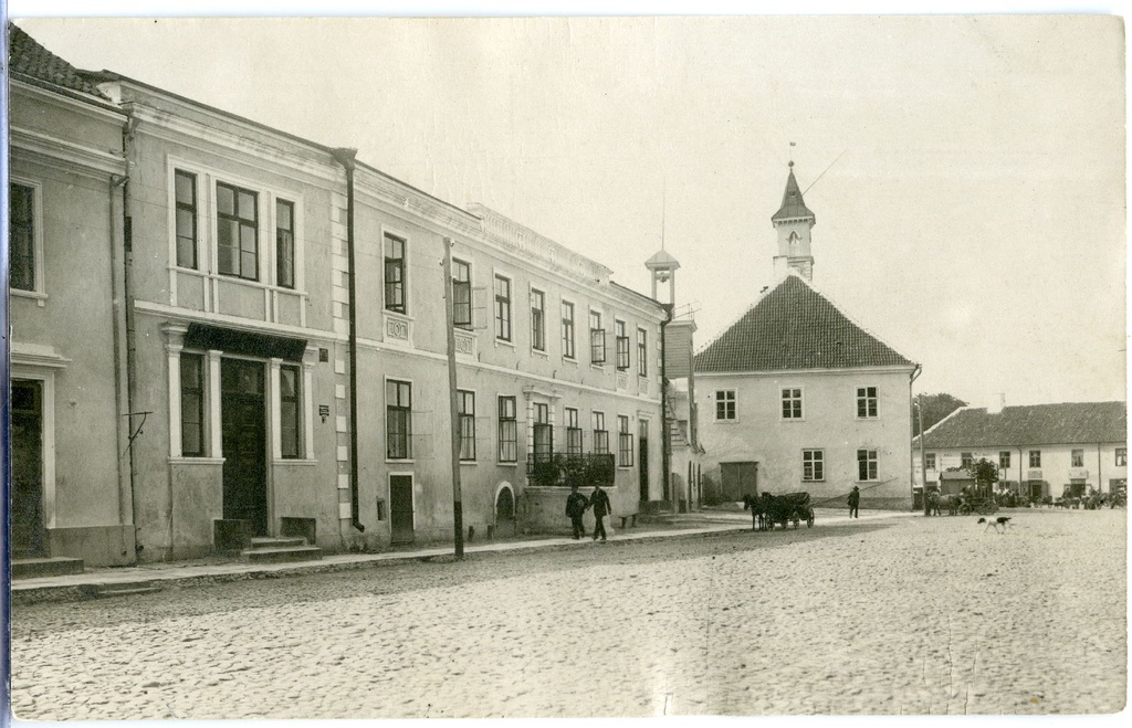 Kuressaare, Gymnasium Building of the Daughters