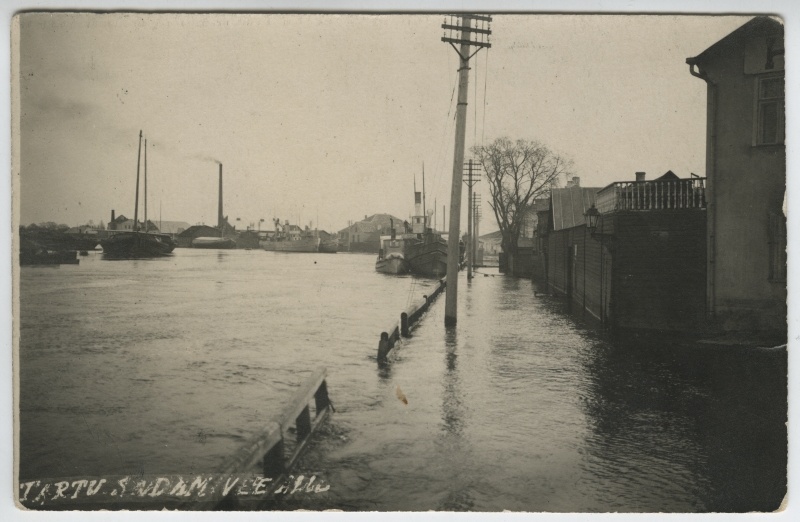 The flood of 1936 in Tartu - view of the port.