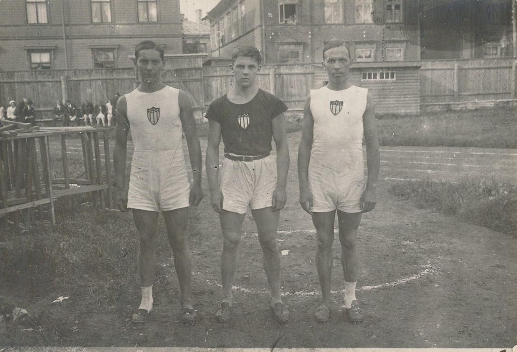 Eesti II kergejõustikuesivõistluste medalivõitjad teivashüppes