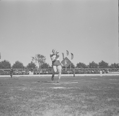 Kergejõustiku linnavõistlus Tallinn-Riia 1947  similar photo