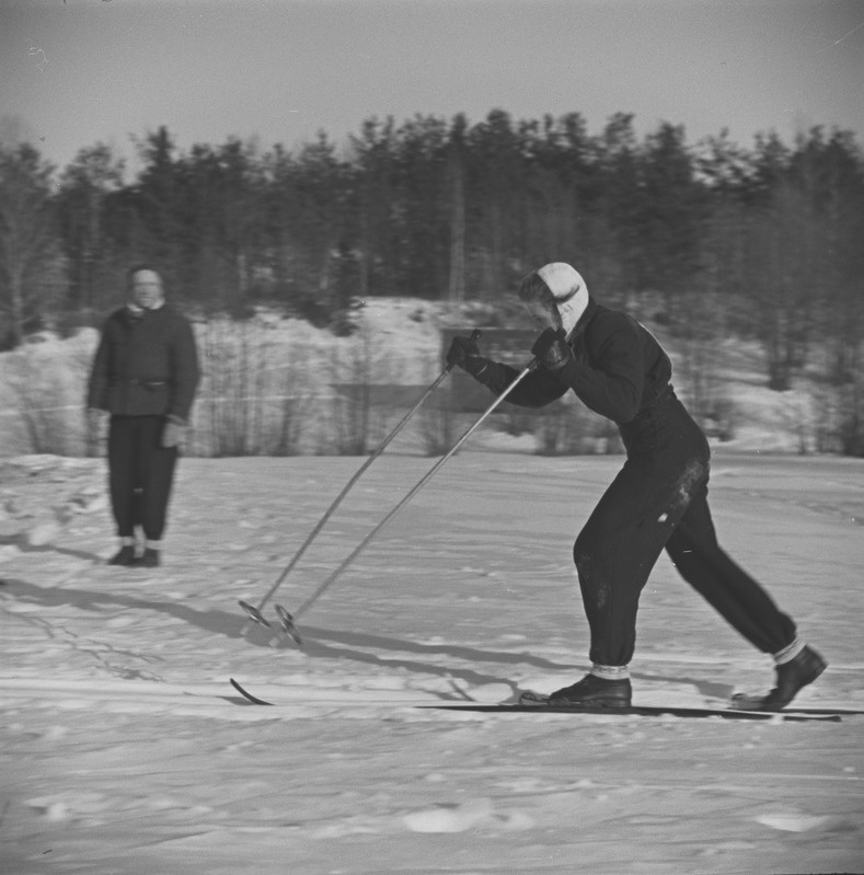 Murdmaasuusavõistlus 1947